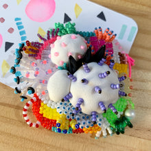 画像をギャラリービューアに読み込む, ブローチ Brooch