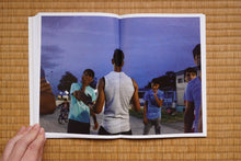 画像をギャラリービューアに読み込む, Here, Waiting