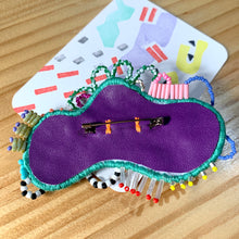 画像をギャラリービューアに読み込む, ブローチ　Brooch
