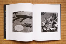 画像をギャラリービューアに読み込む, John Gutmann: The Photographer at Work
