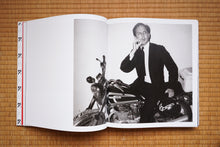 画像をギャラリービューアに読み込む, Warhol in China
